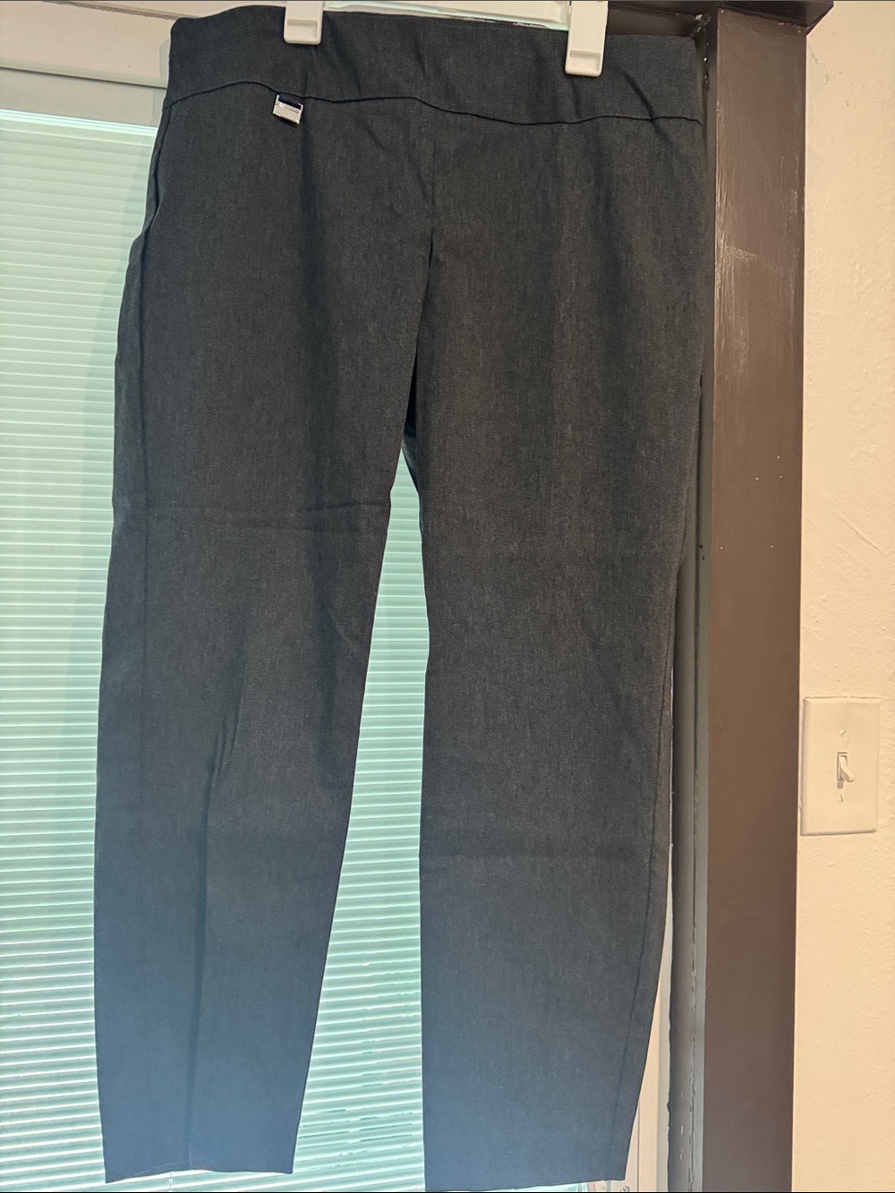 Alfani Women's Skinny Pants in Dark Gray